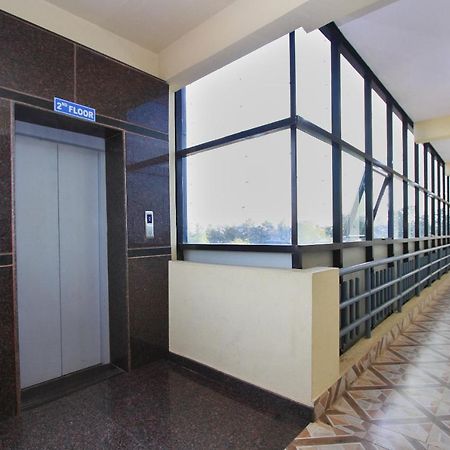 Mg Road One Hotel Бангалор Екстериор снимка