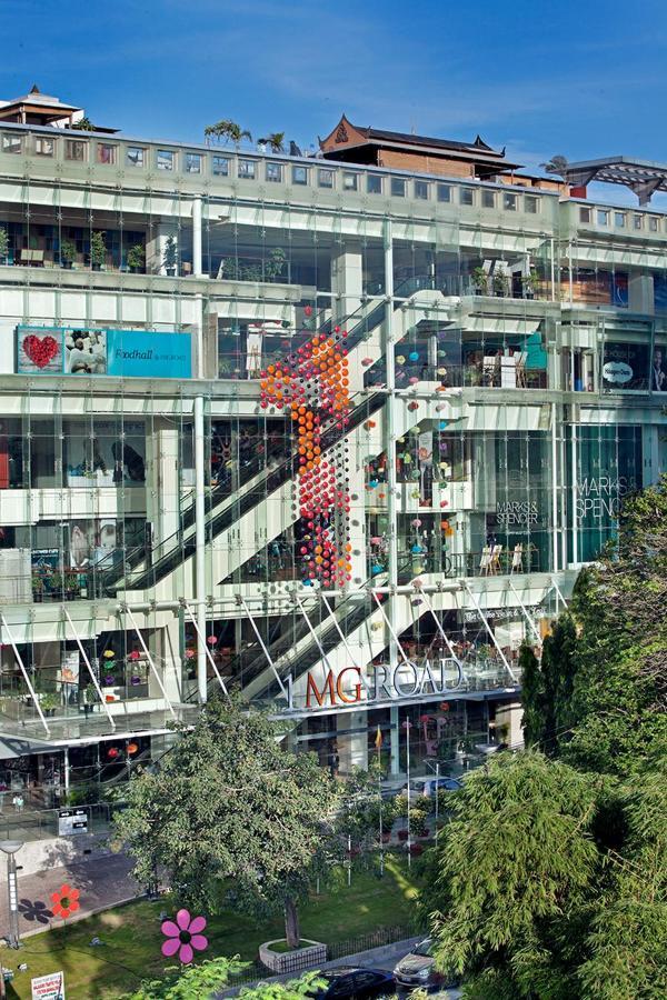 Mg Road One Hotel Бангалор Екстериор снимка